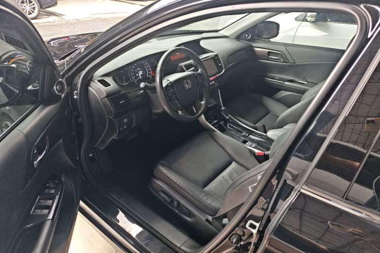 Used Honda Accord 2016 2.4L Luxury Edition Driver Seat