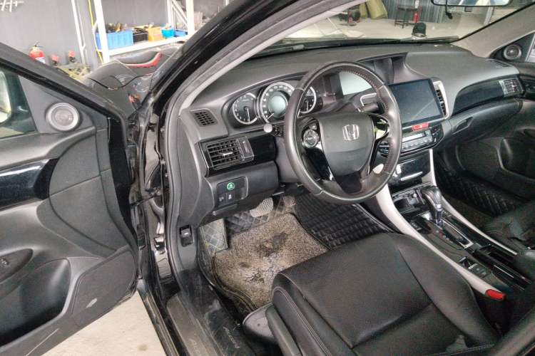 Used Honda Accord 2016 2.0L Elite Edition Driver Seat