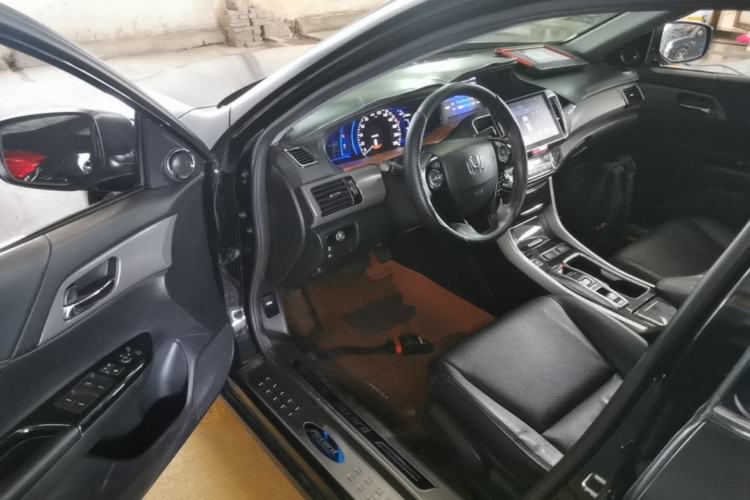 Used Honda Accord 2016 Hybrid 2.0L Sharp Edition Driver Seat