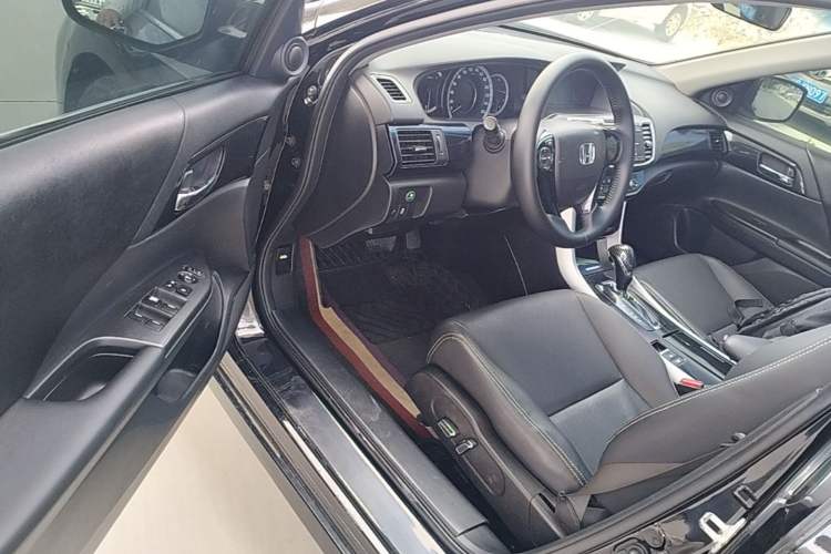 Used Honda Accord 2016 2.0L Comfort Edition Driver Seat