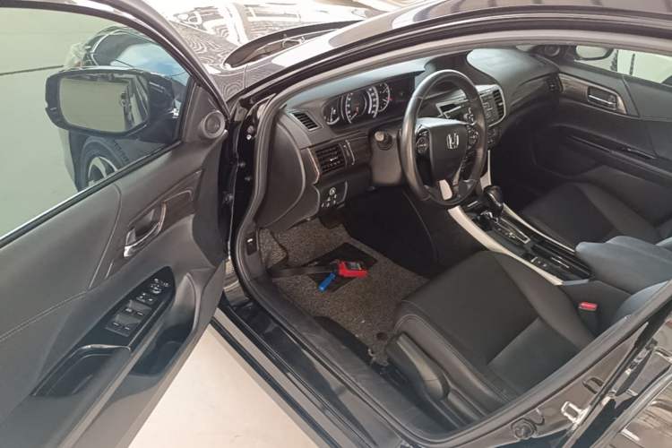Used Honda Accord 2016 2.4L Zhi Rui Edition Driver Seat