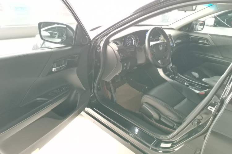 Used Honda Accord 2016 2.0L Comfort Edition Driver Seat