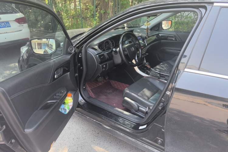 Used Honda Accord 2016 2.0L Elite Edition Driver Seat