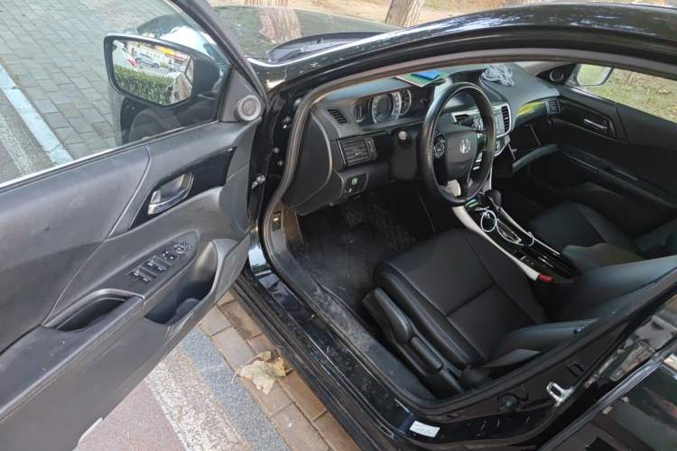 Used Honda Accord 2016 2.0L Comfort Edition Driver Seat