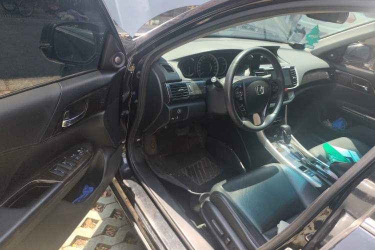 Used Honda Accord 2016 2.4L EX New Year Limited Edition Special Package Driver Seat