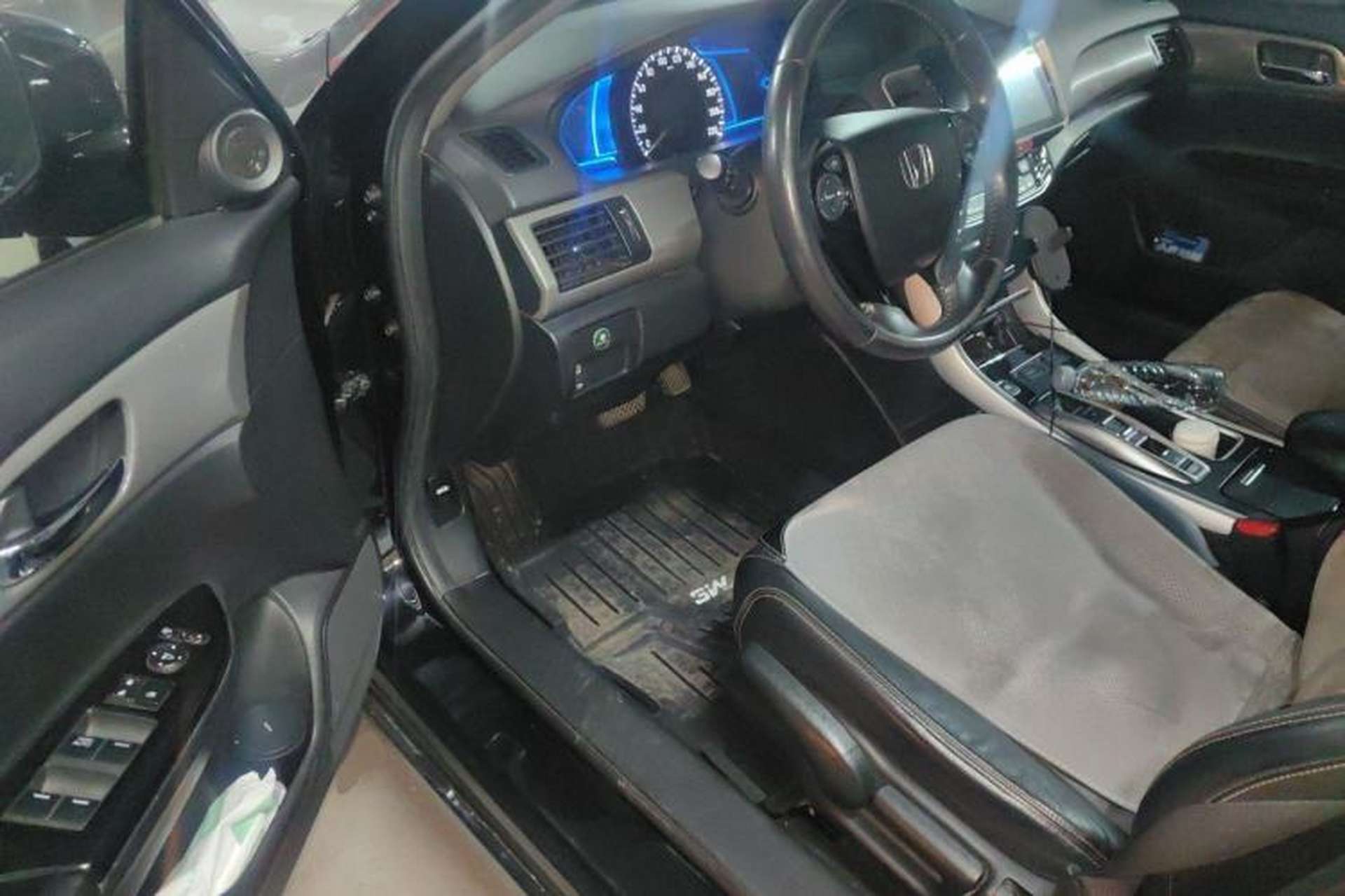 Used Honda Accord 2016 Hybrid 2.0L Sharp Edition Driver Seat