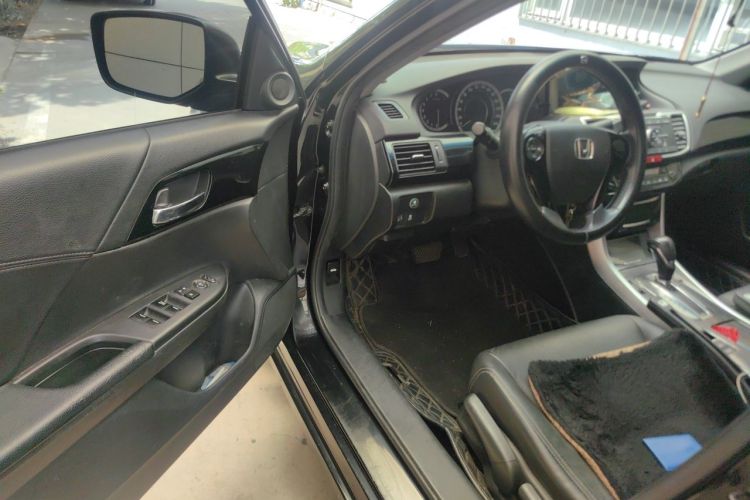 Used Honda Accord 2016 2.0L Elite Edition Driver Seat