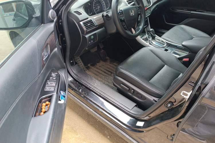 Used Honda Accord 2016 2.4L Luxury Edition Driver Seat
