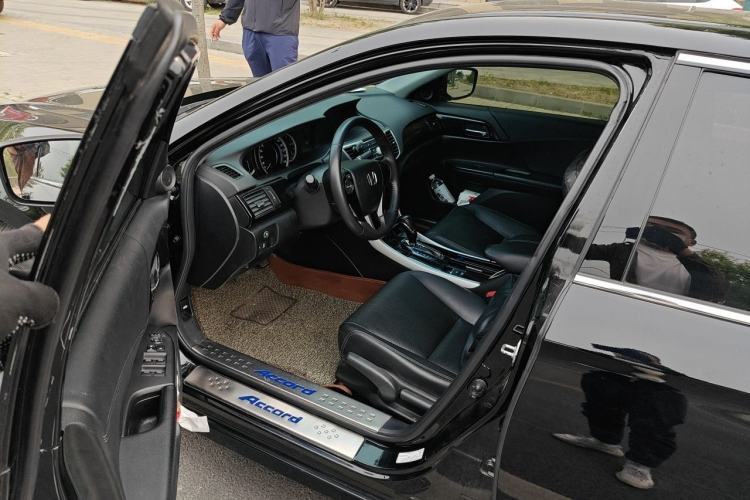 Used Honda Accord 2016 2.0L Elite Edition Driver Seat