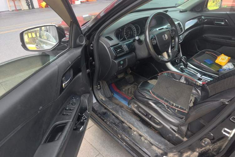 Used Honda Accord 2016 2.0L Luxury Edition Driver Seat
