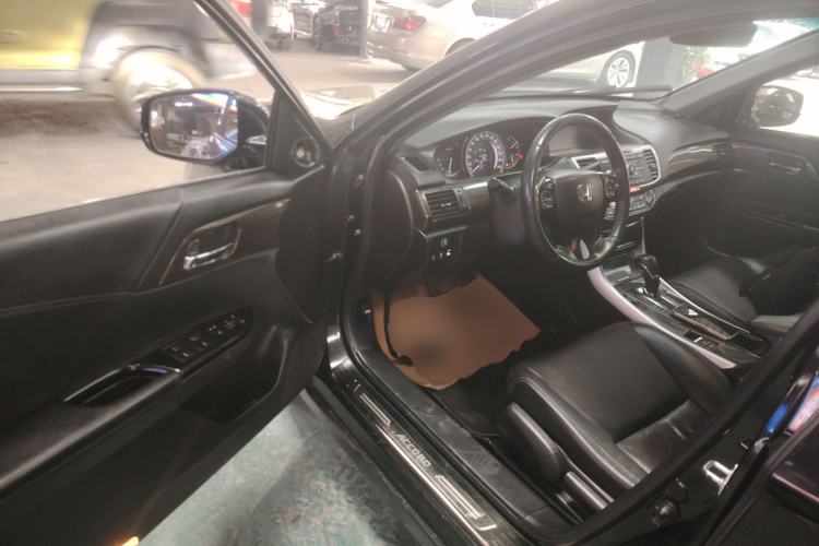 Used Honda Accord 2016 2.4L Comfort Edition Driver Seat