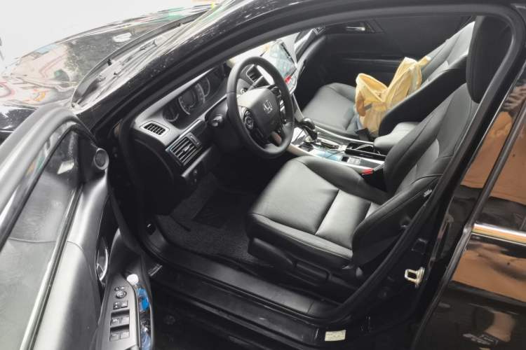 Used Honda Accord 2016 2.0L Elite Edition Driver Seat