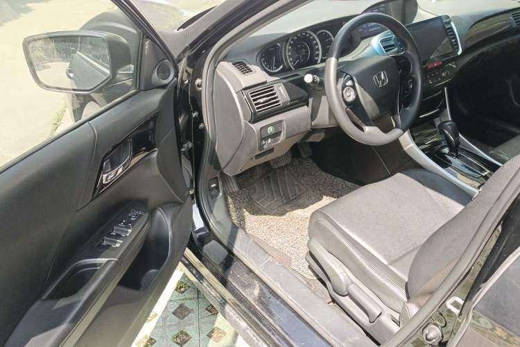 Used Honda Accord 2016 2.0L Comfort Edition Driver Seat