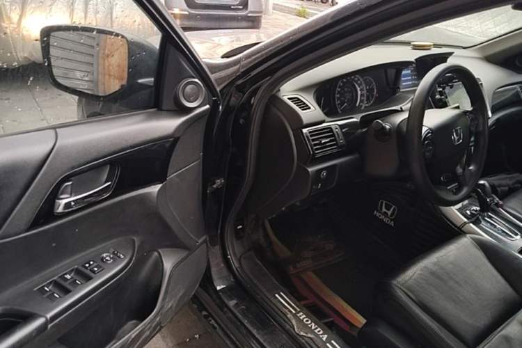 Used Honda Accord 2016 2.0L Comfort Edition Driver Seat