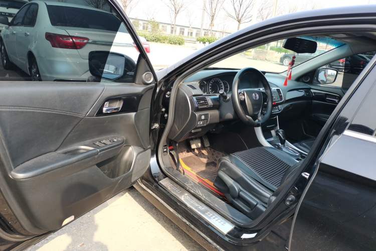 Used Honda Accord 2016 2.0L Elite Edition Driver Seat
