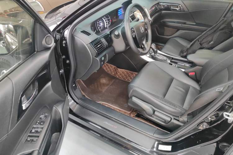 Used Honda Accord 2016 2.0L Elite Edition Driver Seat