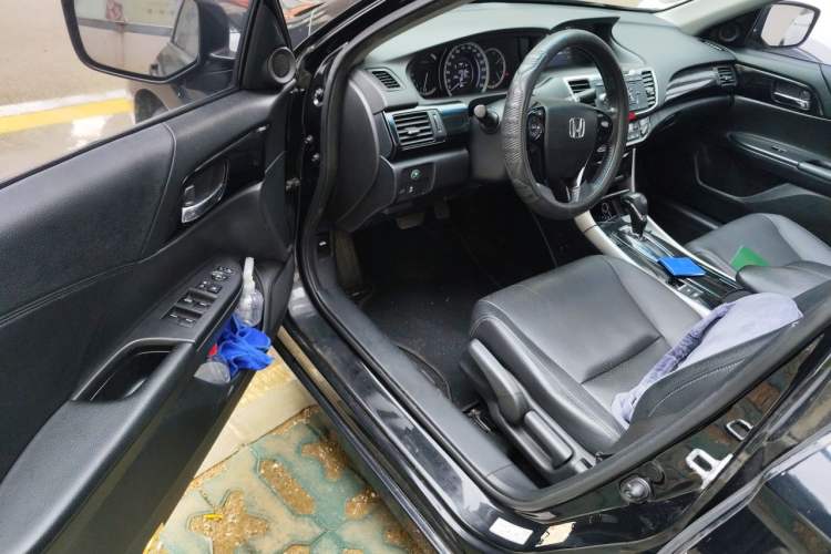 Used Honda Accord 2016 2.0L Elite Edition Driver Seat