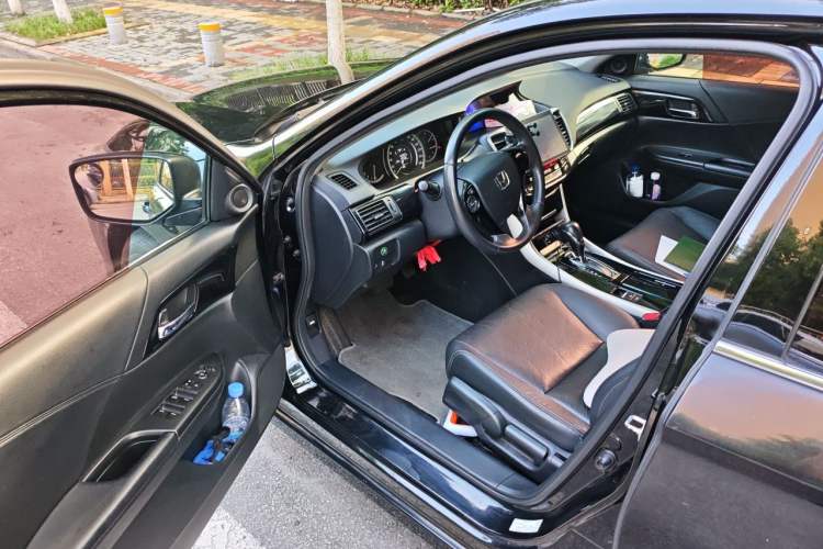 Used Honda Accord 2016 2.0L Elite Edition Driver Seat
