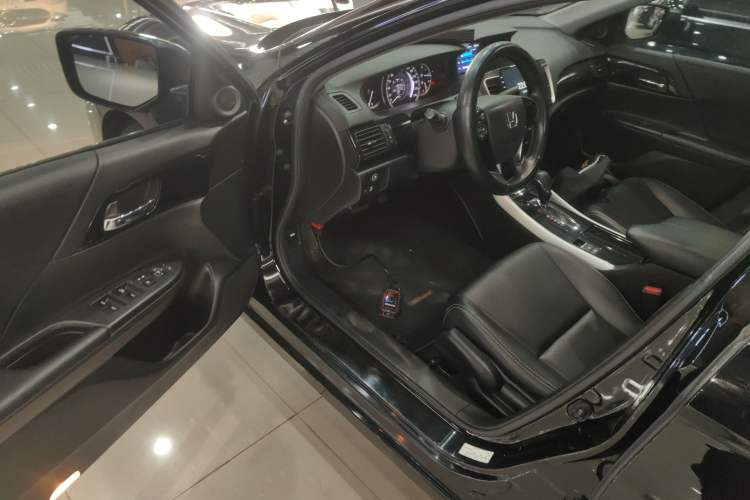 Used Honda Accord 2016 2.0L Comfort Edition Driver Seat