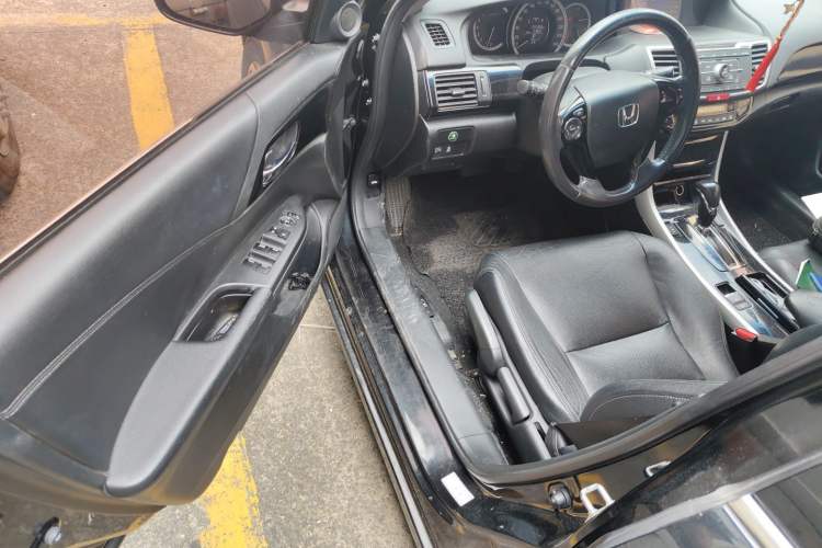 Used Honda Accord 2016 2.0L Elite Edition Driver Seat