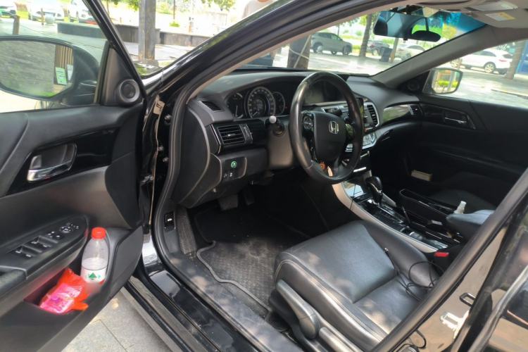Used Honda Accord 2016 2.0L Elite Edition Driver Seat