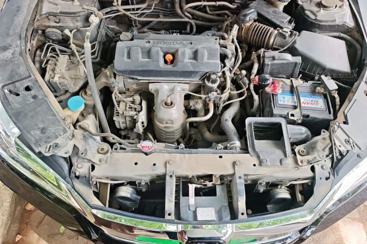 Used Honda Accord 2016 2.0L Comfort Edition Engine Bay