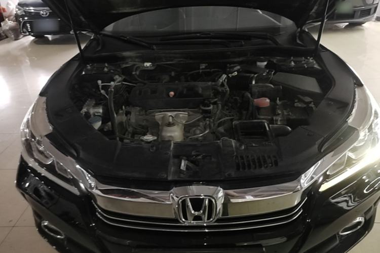 Used Honda Accord 2016 2.0L Comfort Edition Engine Bay