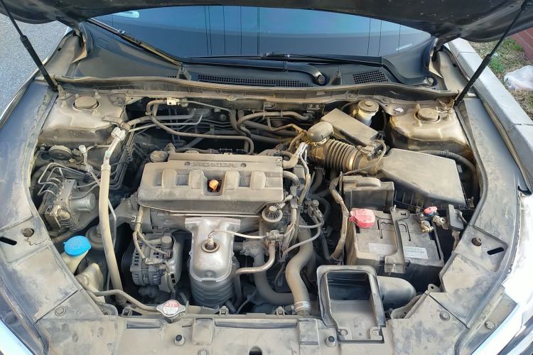 Used Honda Accord 2016 2.0L Comfort Edition Engine Bay