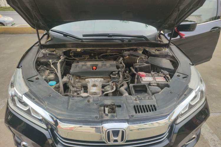 Used Honda Accord 2016 2.0L Comfort Edition Engine Bay