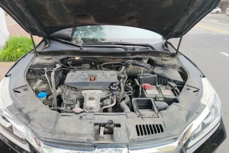 Used Honda Accord 2016 2.0L Comfort Edition Engine Bay