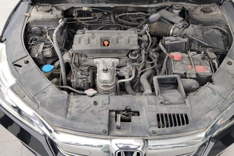 Used Honda Accord 2016 2.0L Comfort Edition Engine Bay
