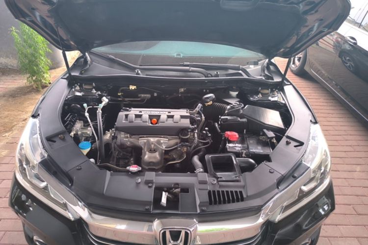 Used Honda Accord 2016 2.0L Elite Edition Engine Bay