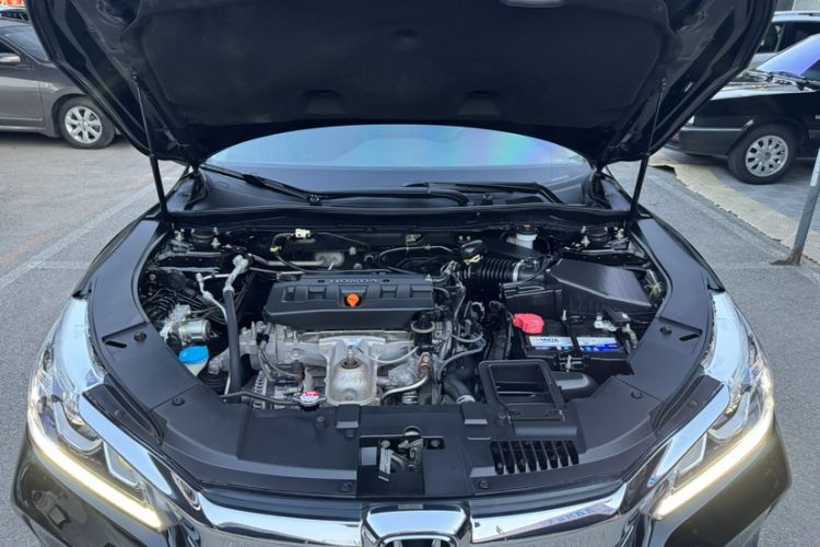 Used Honda Accord 2016 2.0L Comfort Edition Engine Bay