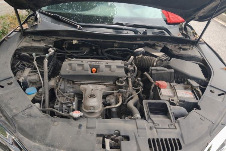 Used Honda Accord 2016 2.0L Comfort Edition Engine Bay