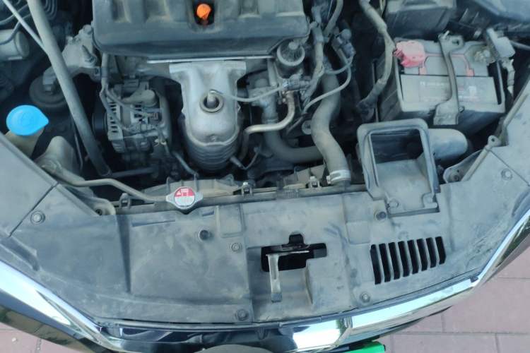 Used Honda Accord 2016 2.0L Comfort Edition Engine Bay