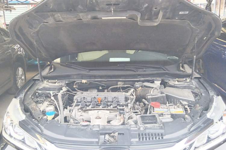Used Honda Accord 2016 2.0L Comfort Edition Engine Bay