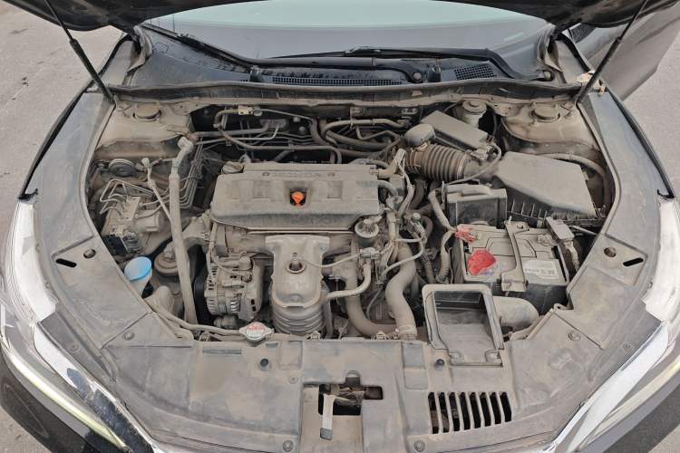 Used Honda Accord 2016 2.0L Comfort Edition Engine Bay