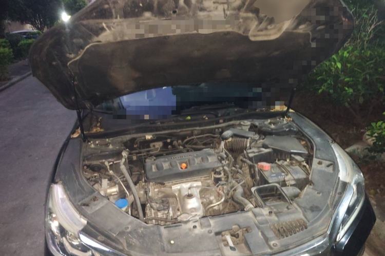 Used Honda Accord 2016 2.0L Comfort Edition Engine Bay
