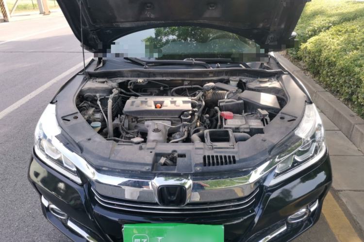 Used Honda Accord 2016 2.0L Comfort Edition Engine Bay