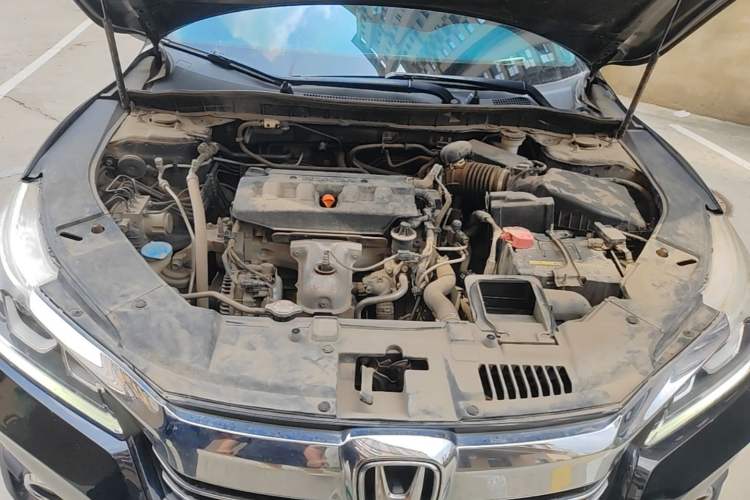 Used Honda Accord 2016 2.0L Comfort Edition Engine Bay