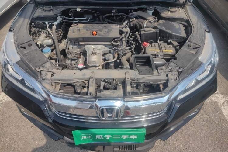 Used Honda Accord 2016 2.0L Comfort Edition Engine Bay