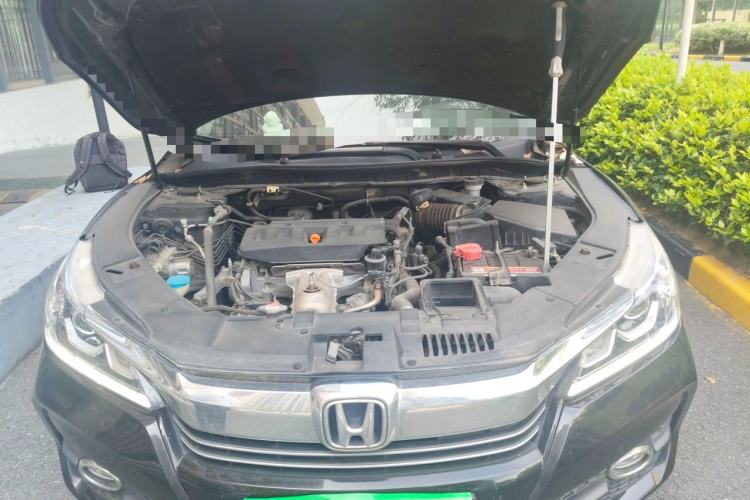 Used Honda Accord 2016 2.0L Comfort Edition Engine Bay