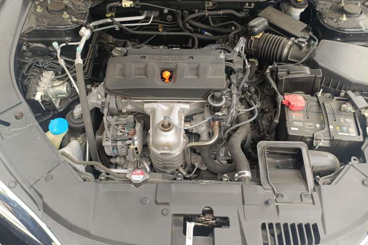 Used Honda Accord 2016 2.0L Comfort Edition Engine Bay