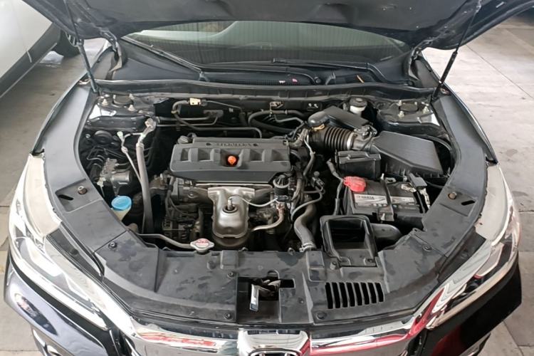 Used Honda Accord 2016 2.0L Comfort Edition Engine Bay