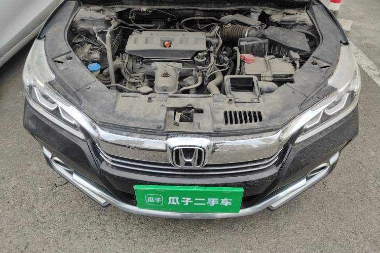 Used Honda Accord 2016 2.0L Comfort Edition Engine Bay