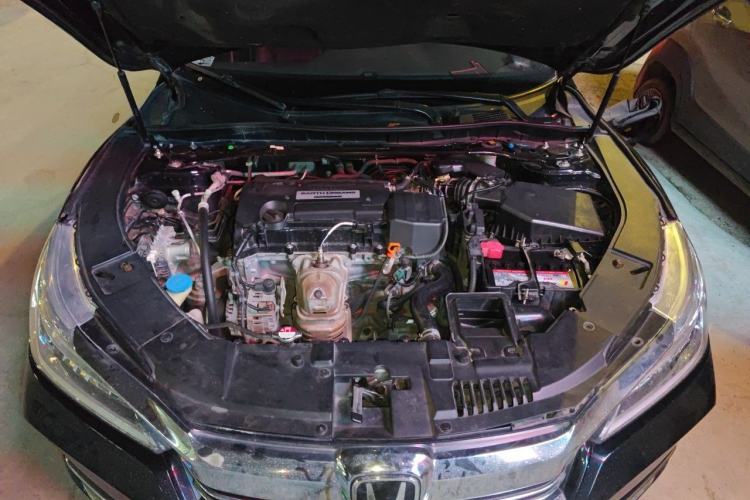 Used Honda Accord 2016 2.4L Luxury Edition Engine Bay