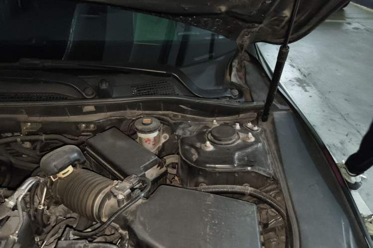 Used Honda Accord 2016 2.0L Elite Edition Engine Bay Left