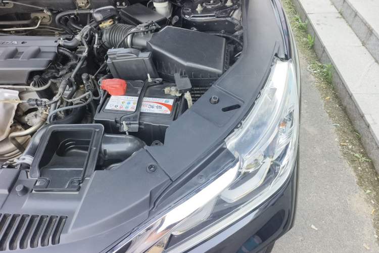 Used Honda Accord 2016 2.0L Comfort Edition Engine Bay Left