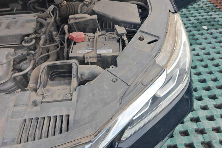 Used Honda Accord 2016 2.0L Comfort Edition Engine Bay Left