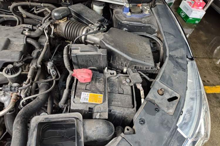 Used Honda Accord 2016 2.0L Comfort Edition Engine Bay Left